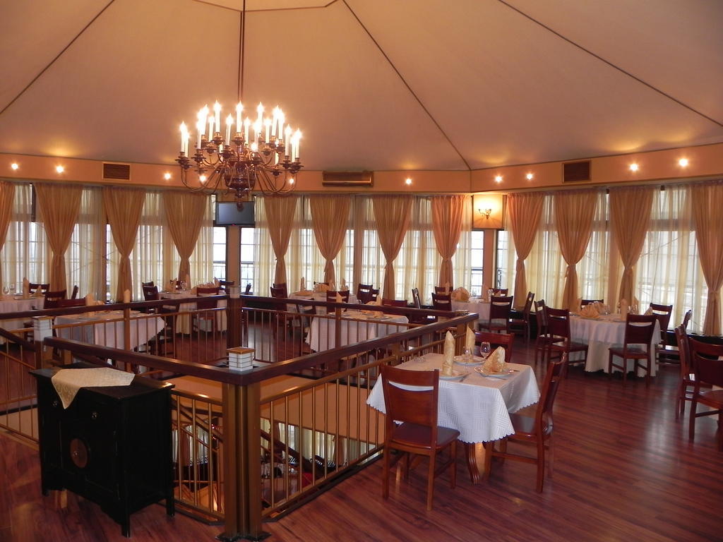 Hestia Hotel Кэлэраши Экстерьер фото
