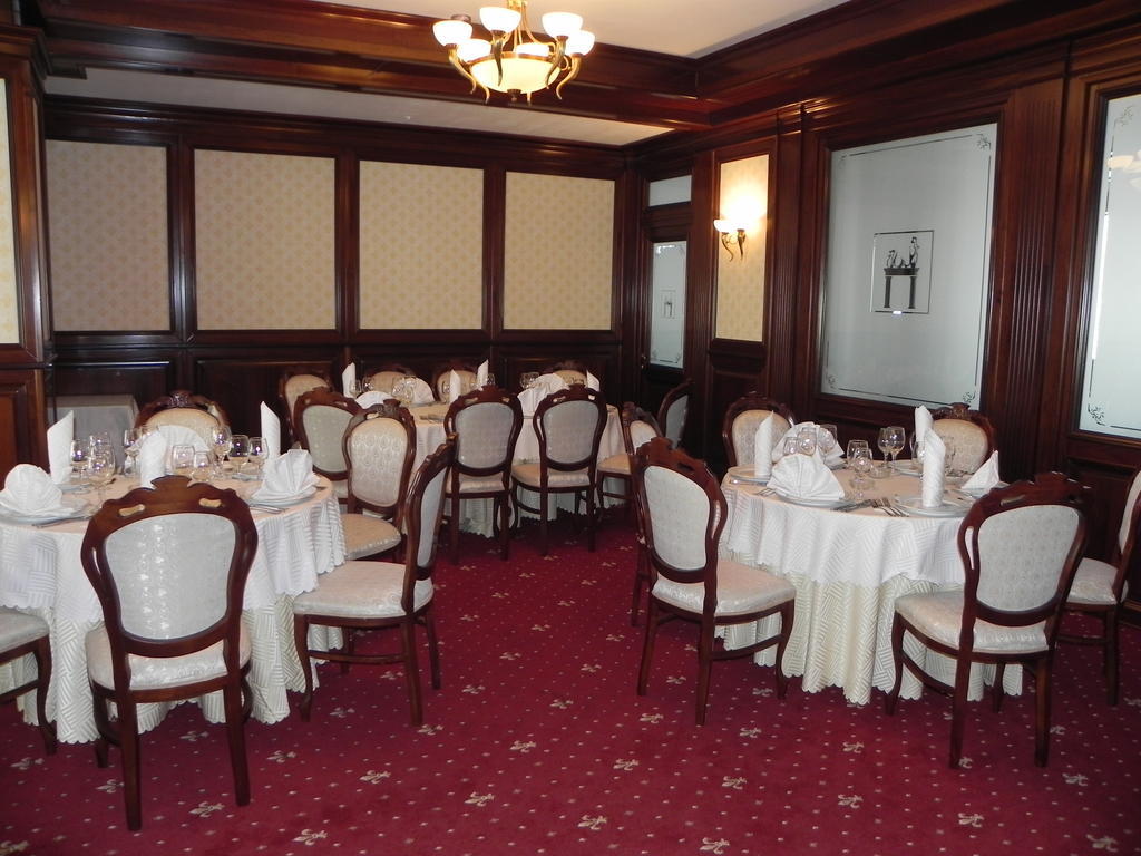Hestia Hotel Кэлэраши Экстерьер фото